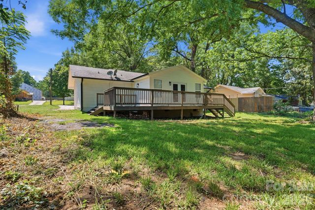 810 Echo Glen Road, Charlotte, NC 28213