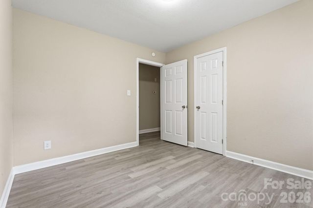810 Echo Glen Road, Charlotte, NC 28213