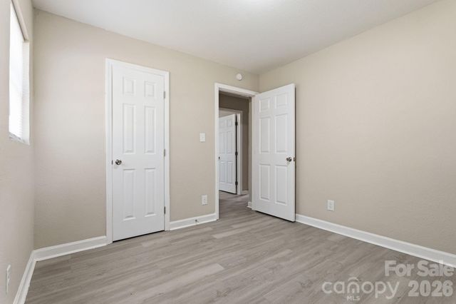810 Echo Glen Road, Charlotte, NC 28213