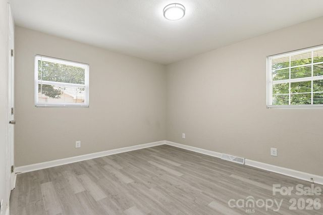 810 Echo Glen Road, Charlotte, NC 28213