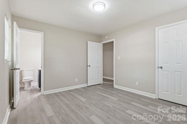 810 Echo Glen Road, Charlotte, NC 28213
