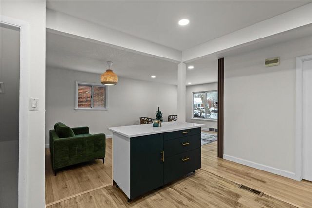 9010 Leverne, Redford Charter Twp, MI 48239