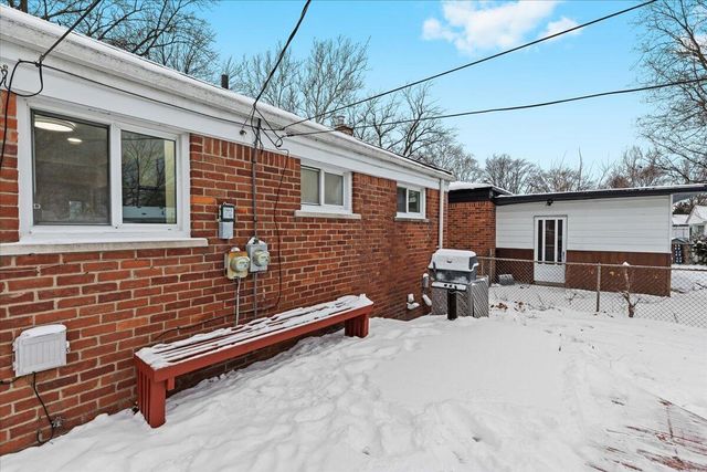 9010 Leverne, Redford Charter Twp, MI 48239