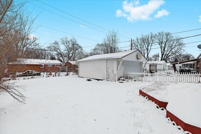 9010 Leverne, Redford Charter Twp, MI 48239