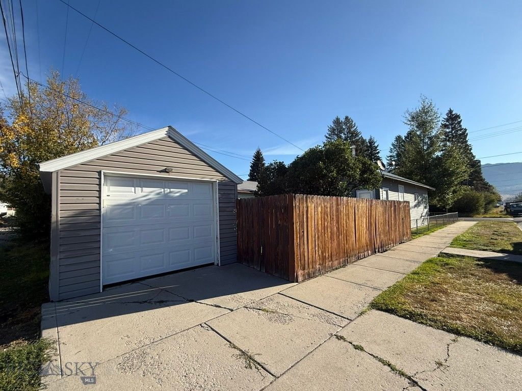 1857 Carolina, Butte, MT 59701 — photo 3