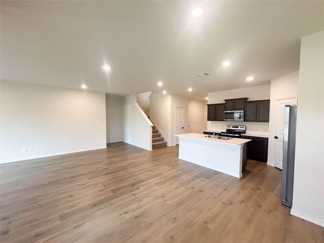 935 Keystone Court, Ferris, TX 75125