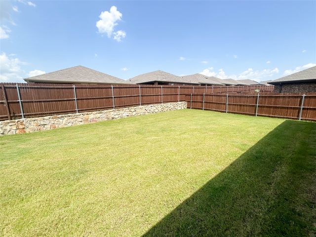 935 Keystone Court, Ferris, TX 75125