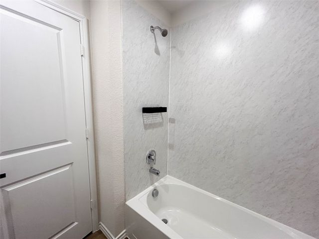 935 Keystone Court, Ferris, TX 75125
