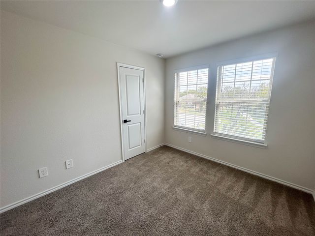 935 Keystone Court, Ferris, TX 75125