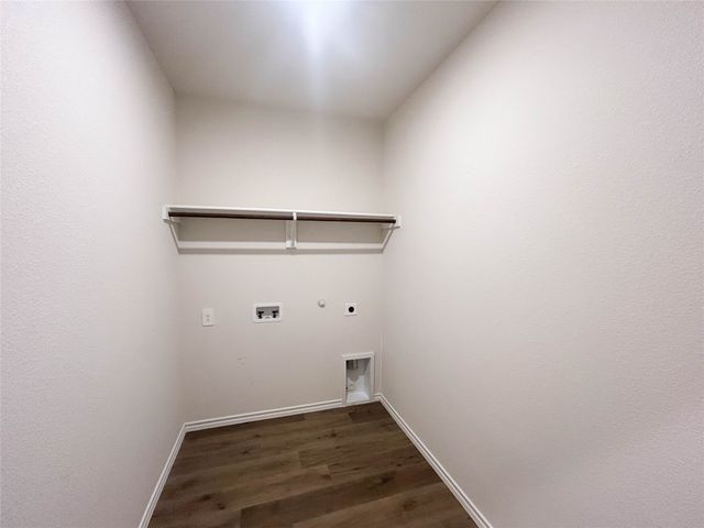 935 Keystone Court, Ferris, TX 75125