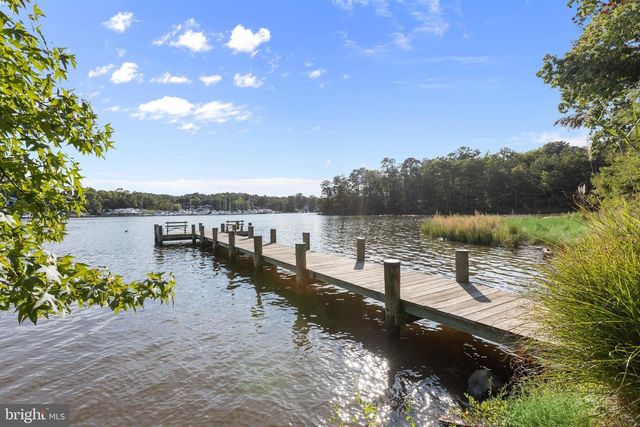 1210 SWANHILL CT, Curtis Bay, MD 21226