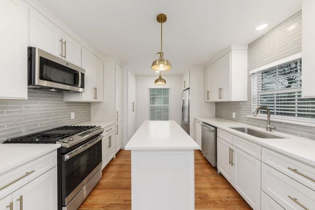 715 Dover Street, Dallas, TX 75216