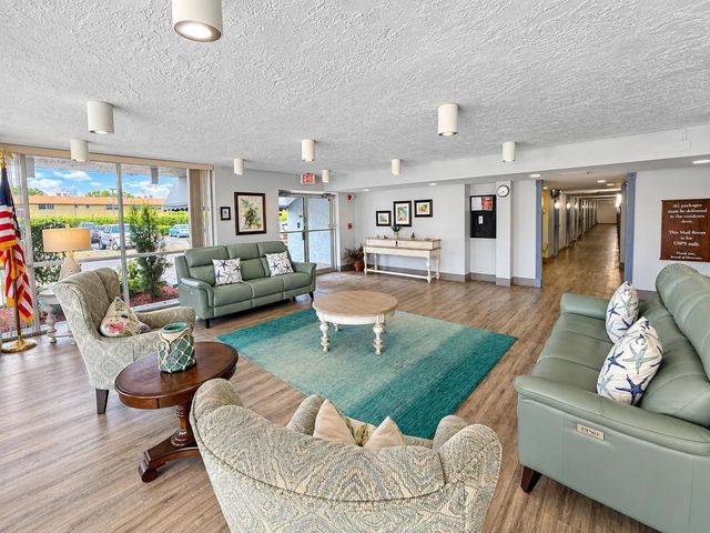 2901 26TH STREET W 316, Bradenton, FL 34205
