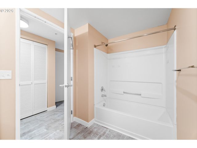 701 COLUMBIA St, Vancouver, WA 98660