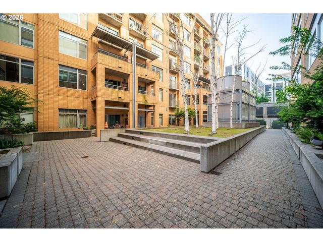 701 COLUMBIA St, Vancouver, WA 98660