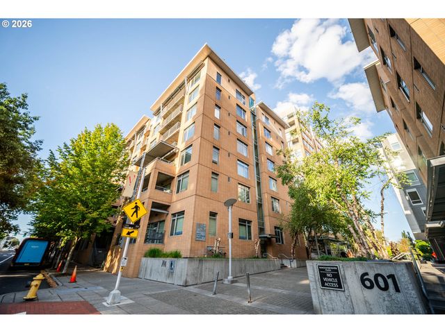 701 COLUMBIA St, Vancouver, WA 98660