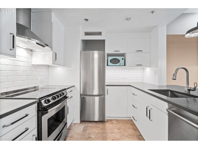 701 COLUMBIA St, Vancouver, WA 98660