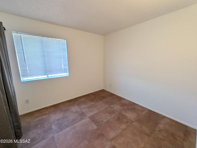 3250 W Sunbeam, Tucson, AZ 85741