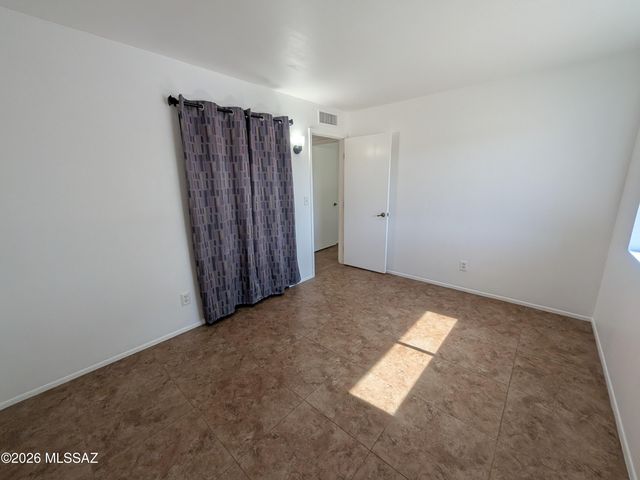 3250 W Sunbeam, Tucson, AZ 85741