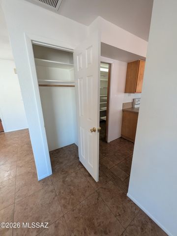 3250 W Sunbeam, Tucson, AZ 85741