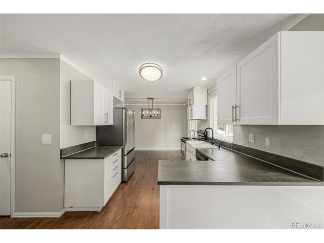 15885 E Kepner Dr, Aurora, CO 80017