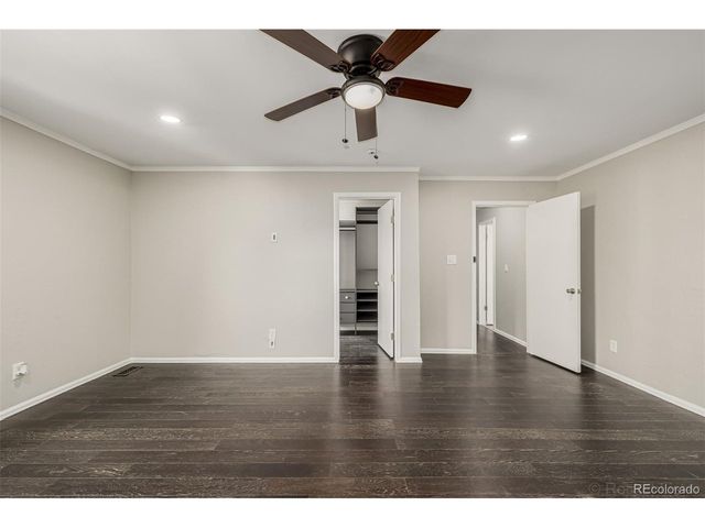 15885 E Kepner Dr, Aurora, CO 80017