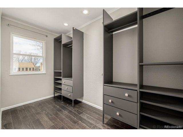 15885 E Kepner Dr, Aurora, CO 80017