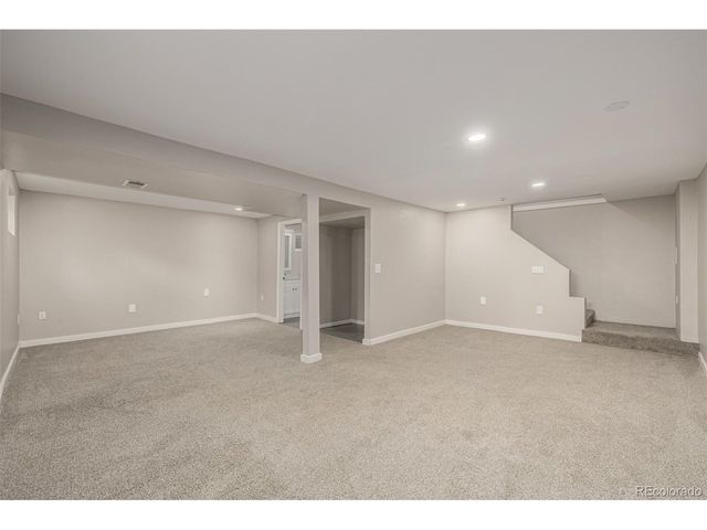 15885 E Kepner Dr, Aurora, CO 80017