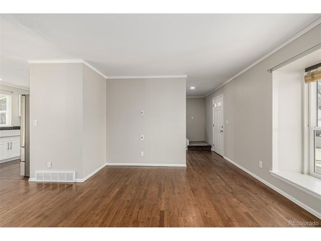 15885 E Kepner Dr, Aurora, CO 80017