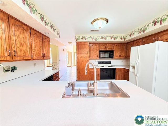 4165 Alder Road, Bethlehem Twp, PA 18020