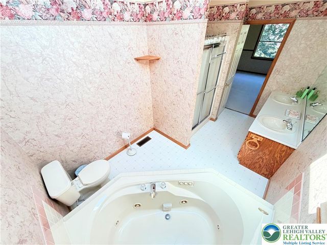 4165 Alder Road, Bethlehem Twp, PA 18020
