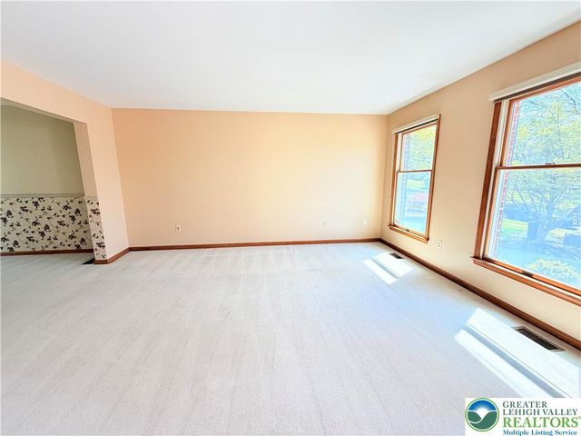 4165 Alder Road, Bethlehem Twp, PA 18020