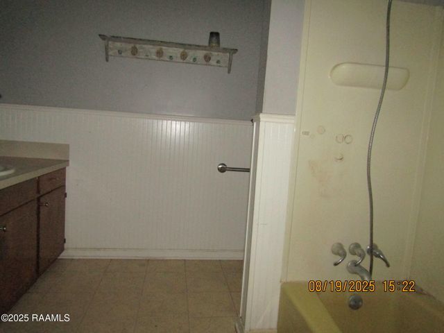 3116 Grand Point Highway, Breaux Bridge, LA 70517