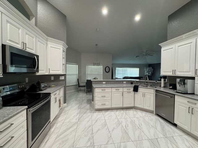 7720 Forestay Drive, Lake Worth, FL 33467