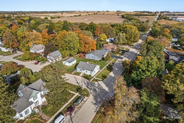 2 N Van Buren Street, Newark, IL 60541