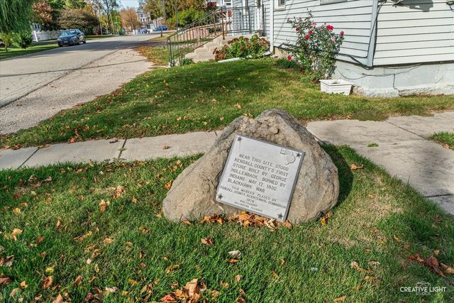 2 N Van Buren Street, Newark, IL 60541