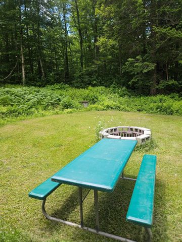 279 North Street, Dover, VT 05341