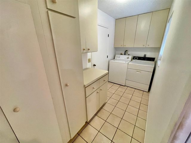 137 DRIFTING SANDS DRIVE, Venice, FL 34293