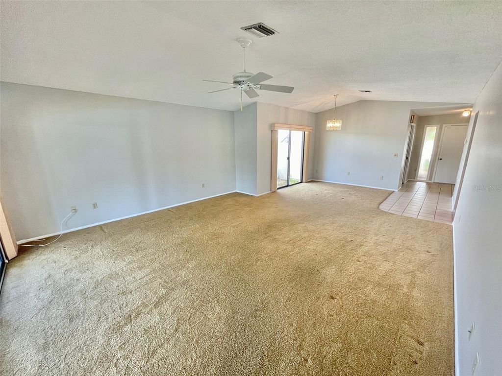 Image 11 of property listing at 137 DRIFTING SANDS DRIVE, Venice, FL 34293