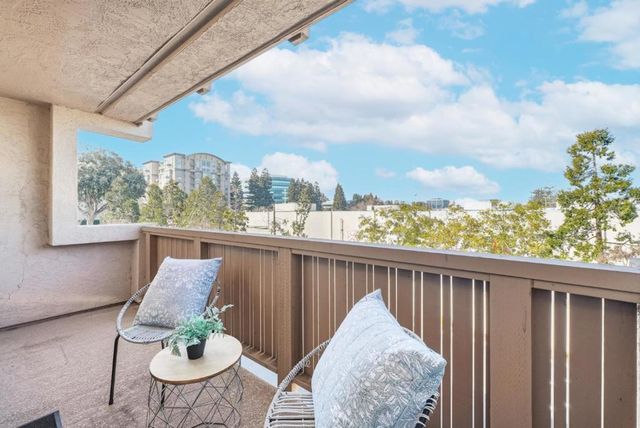 400 Ortega Avenue 216, Mountain View, CA 94040