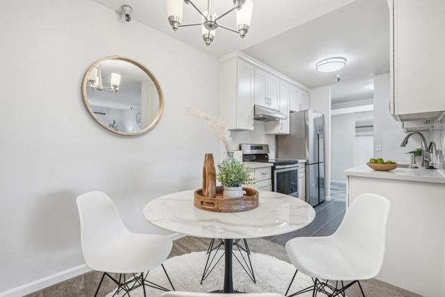 400 Ortega Avenue 216, Mountain View, CA 94040