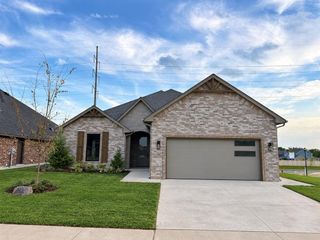 9320 NW 79th Terrace, Yukon, OK 73099