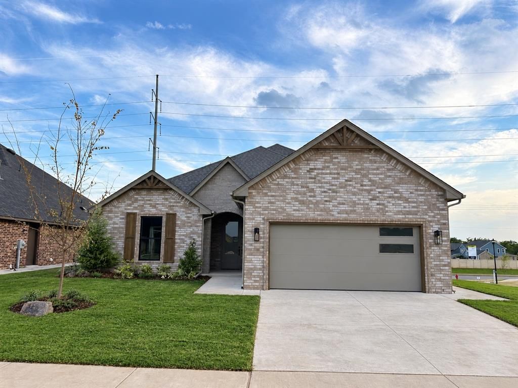 9320 NW 79th Terrace, Yukon, OK 73099