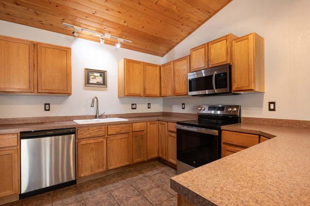 92 Nightingale Lane, Tijeras, NM 87059