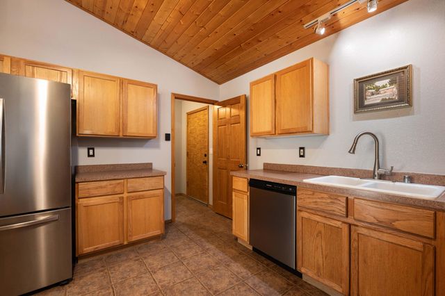 92 Nightingale Lane, Tijeras, NM 87059