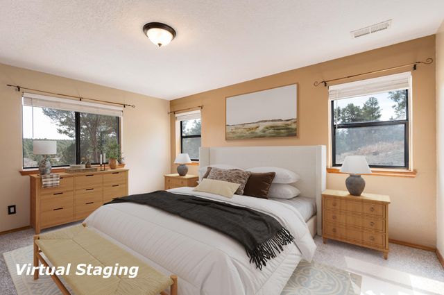 92 Nightingale Lane, Tijeras, NM 87059