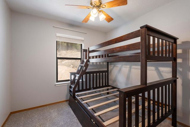 92 Nightingale Lane, Tijeras, NM 87059