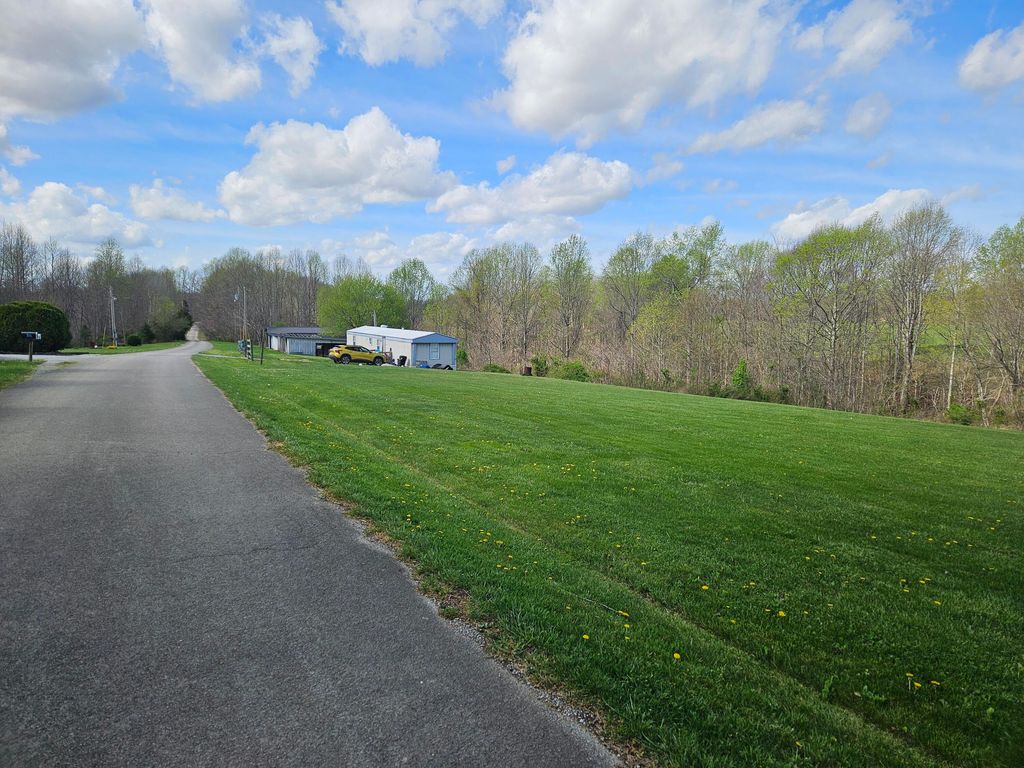 80 Ashley Drive, Liberty, KY 42539