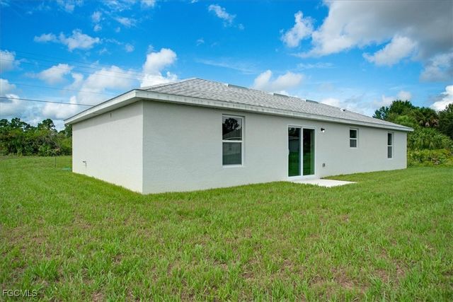 3010 67th ST W, Lehigh Acres, FL 33971