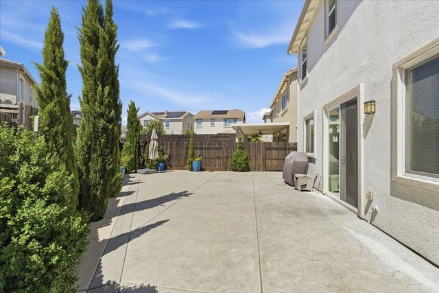 1630 Lion St, Rocklin, CA 95765